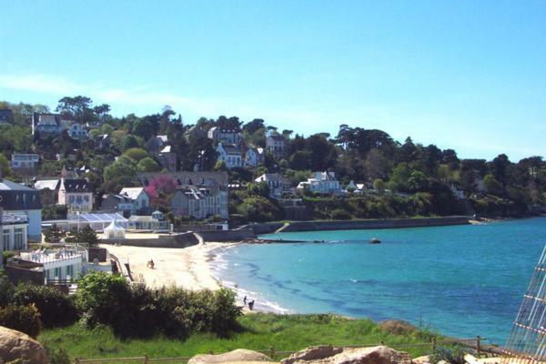 Guest House Chante Vent Douarnenez Eksteriør billede